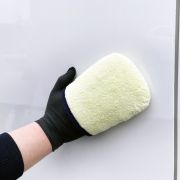 It’s Win microfiber glove, yellow